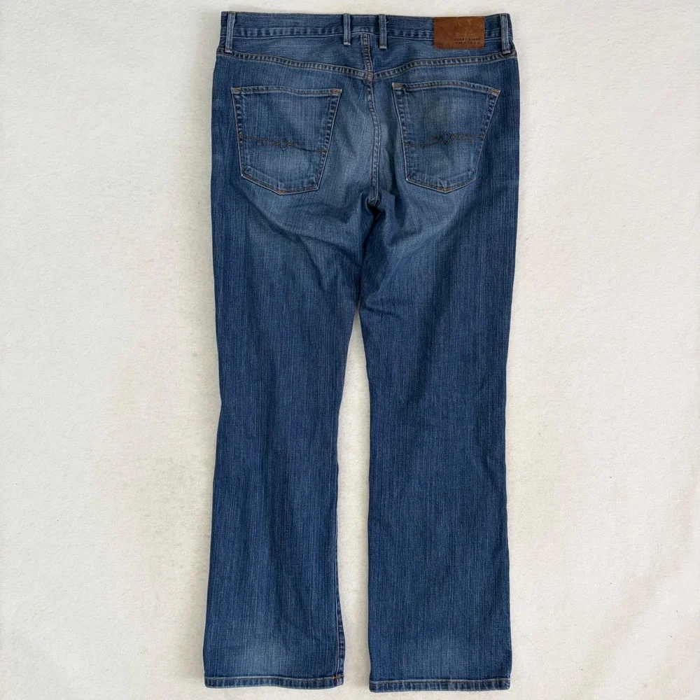 Lucky Brand Made in USA 221 Original Bootcut Jeans White Oak Cone Denim 36/30